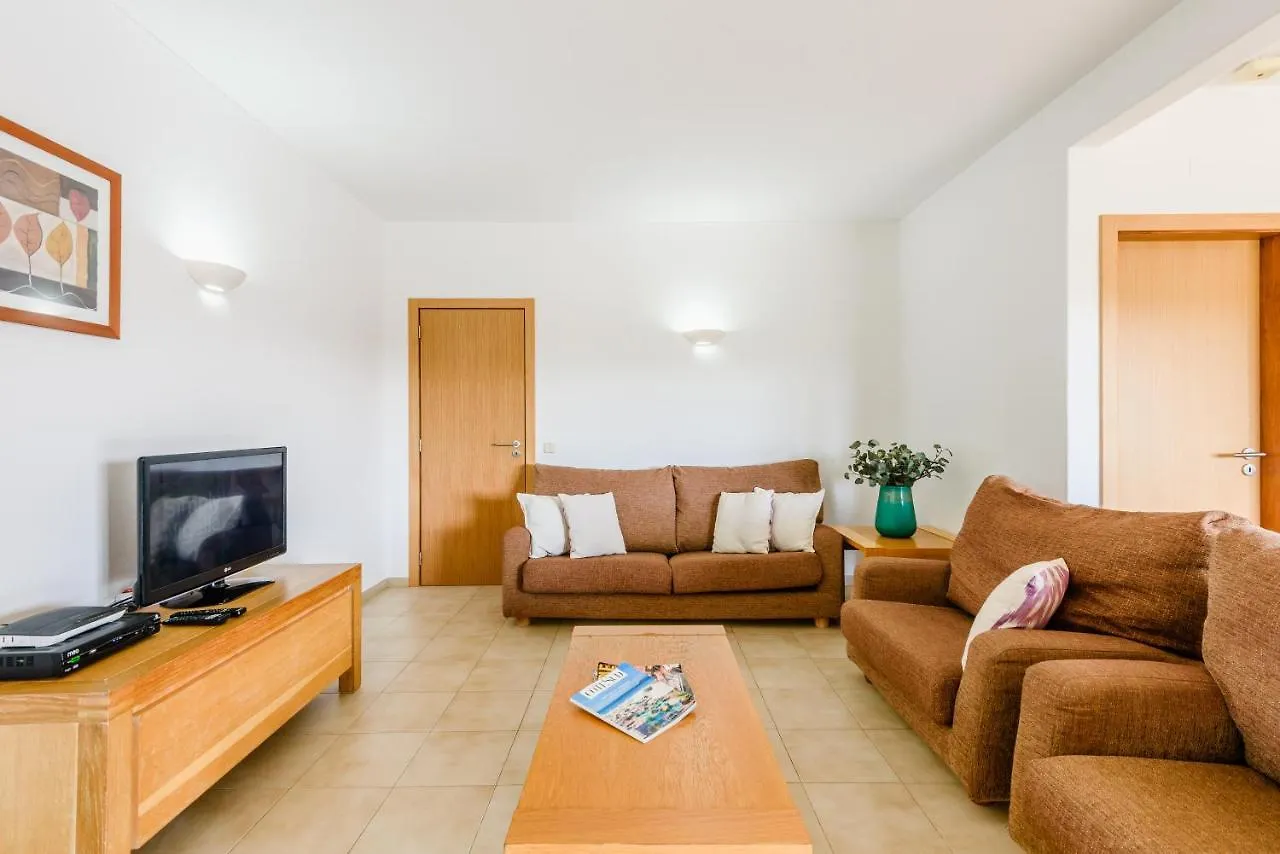 Villa Protea - 5 Bedroom, Beach, Air-Con, Wifi Albufeira 0*,  Portugal