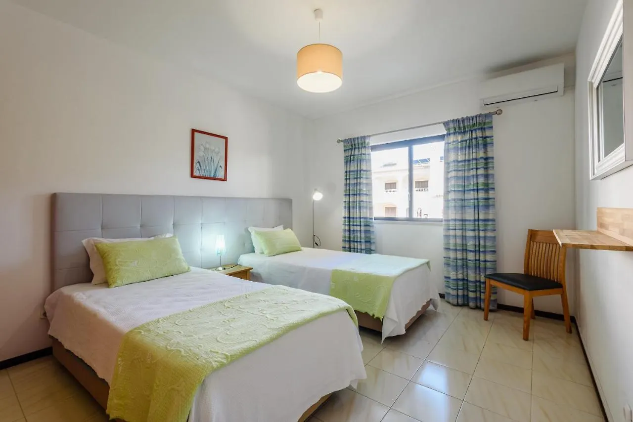 Villa Protea - 5 Bedroom, Beach, Air-Con, Wifi Albufeira 0*,  Portugal